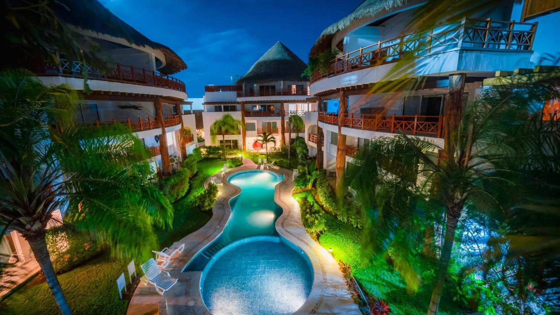 Modern 3Br Condo In The Center Of Playa Del Carmen - Muuyal 304